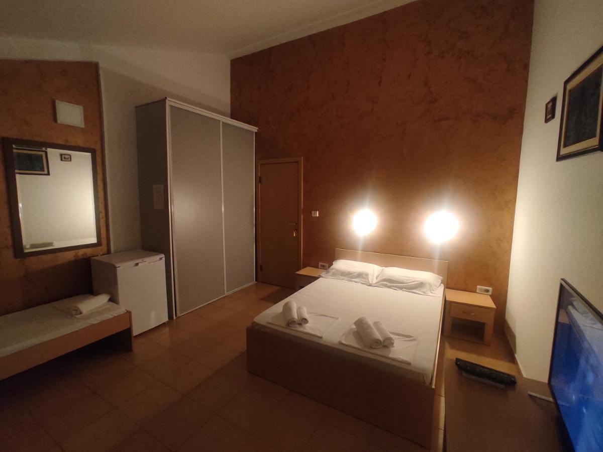 Apartments Mare Budva Eksteriør bilde