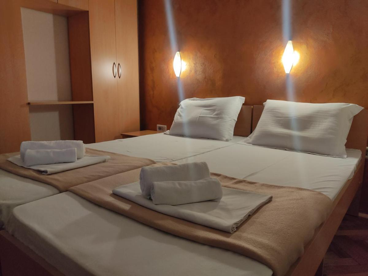 Apartments Mare Budva Eksteriør bilde
