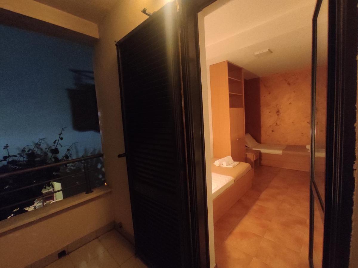 Apartments Mare Budva Eksteriør bilde