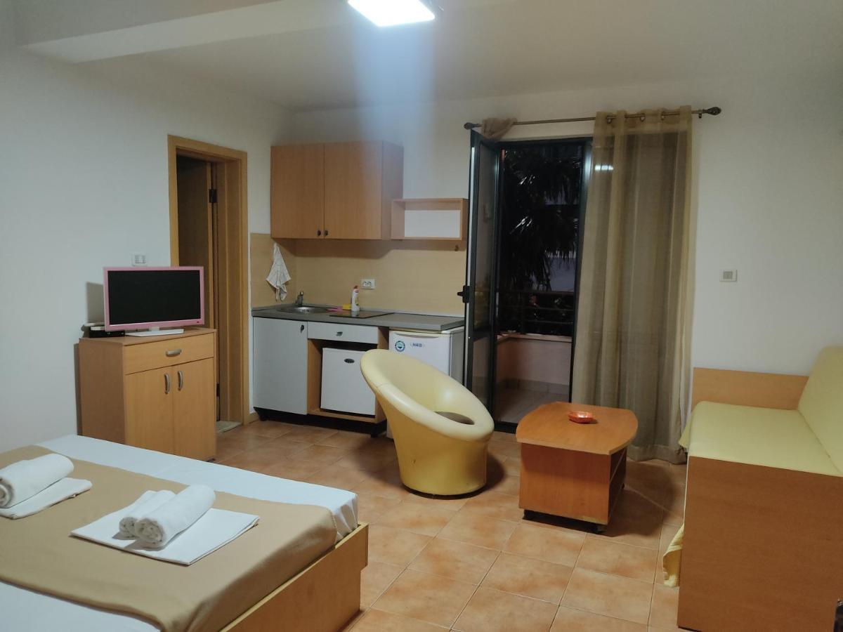 Apartments Mare Budva Eksteriør bilde
