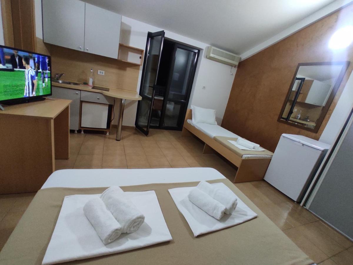 Apartments Mare Budva Eksteriør bilde