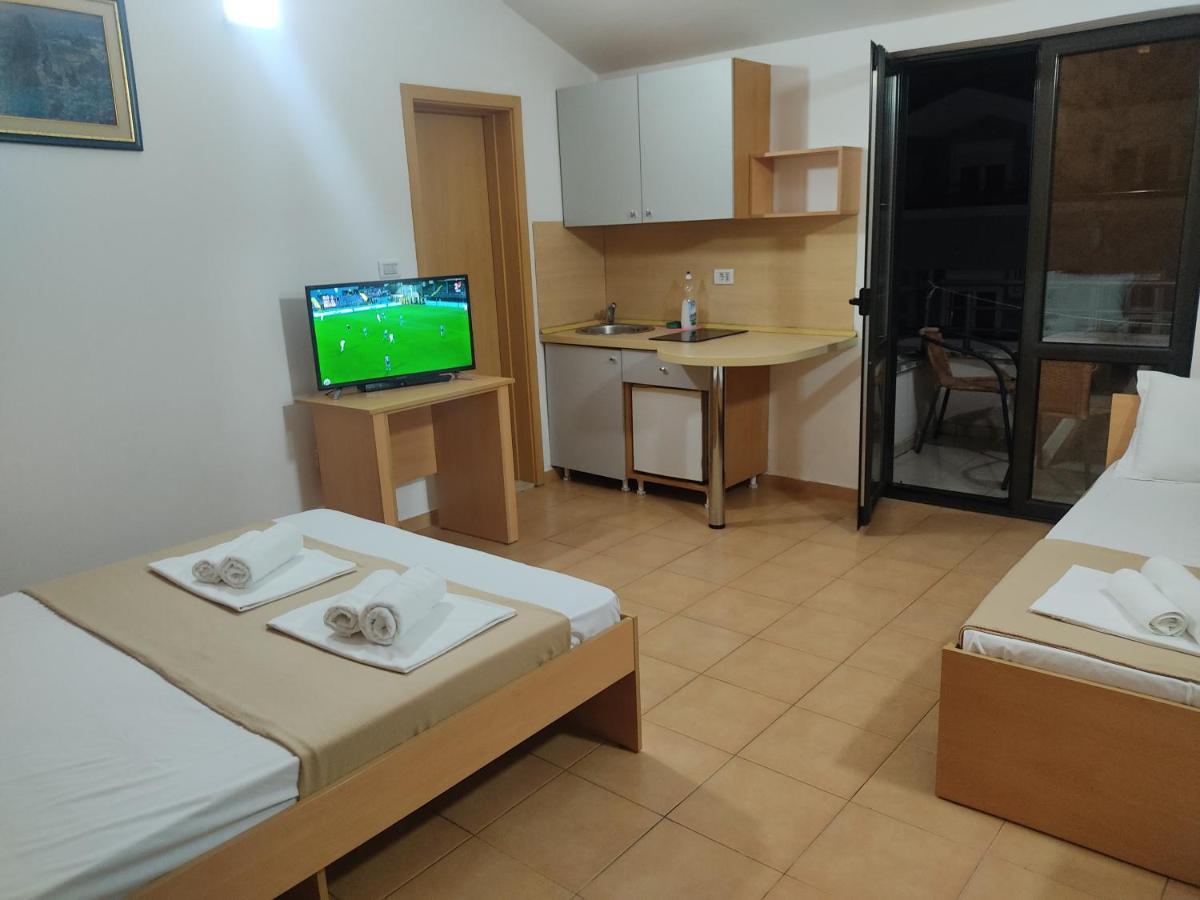 Apartments Mare Budva Eksteriør bilde