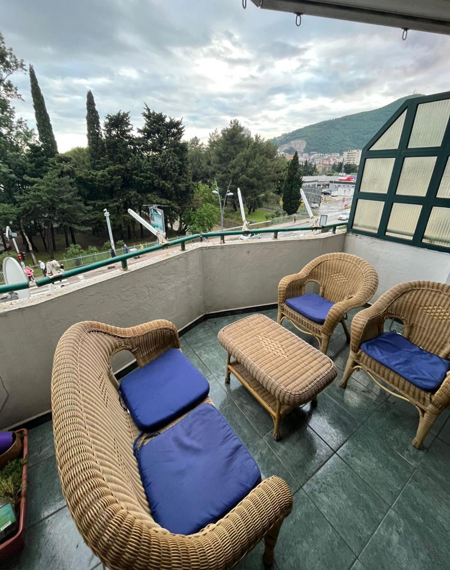 Apartments Mare Budva Eksteriør bilde